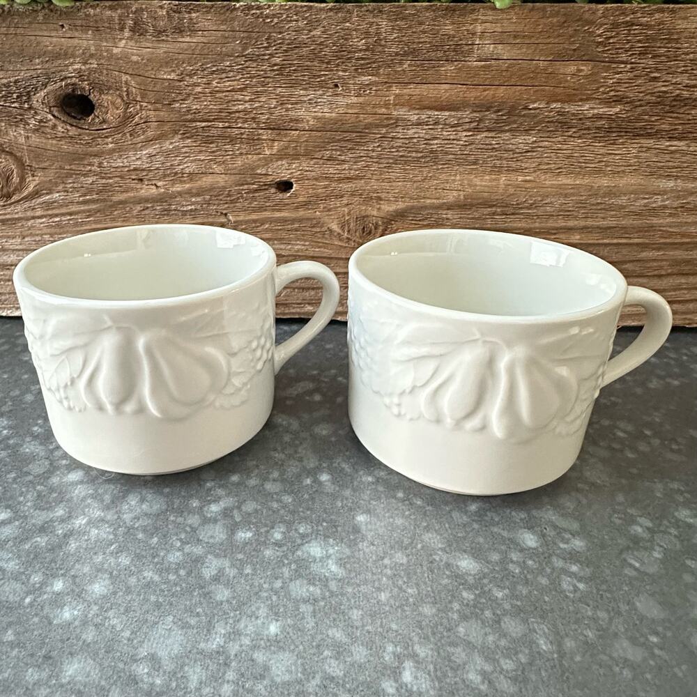 2pc Tabletops Unlimited Mugs Fruit De Blanc Nature Collection Tea Coffee White - Picture 2 of 5